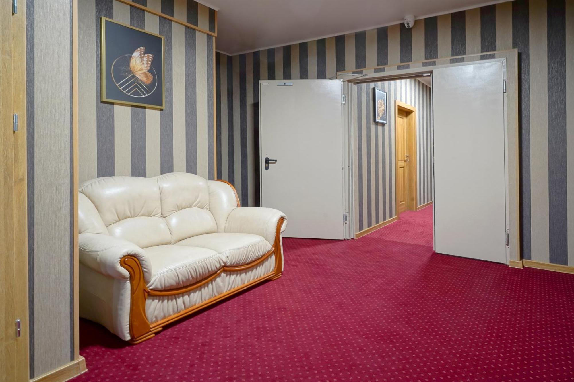 Apartments Alkantara Хжанув Экстерьер фото