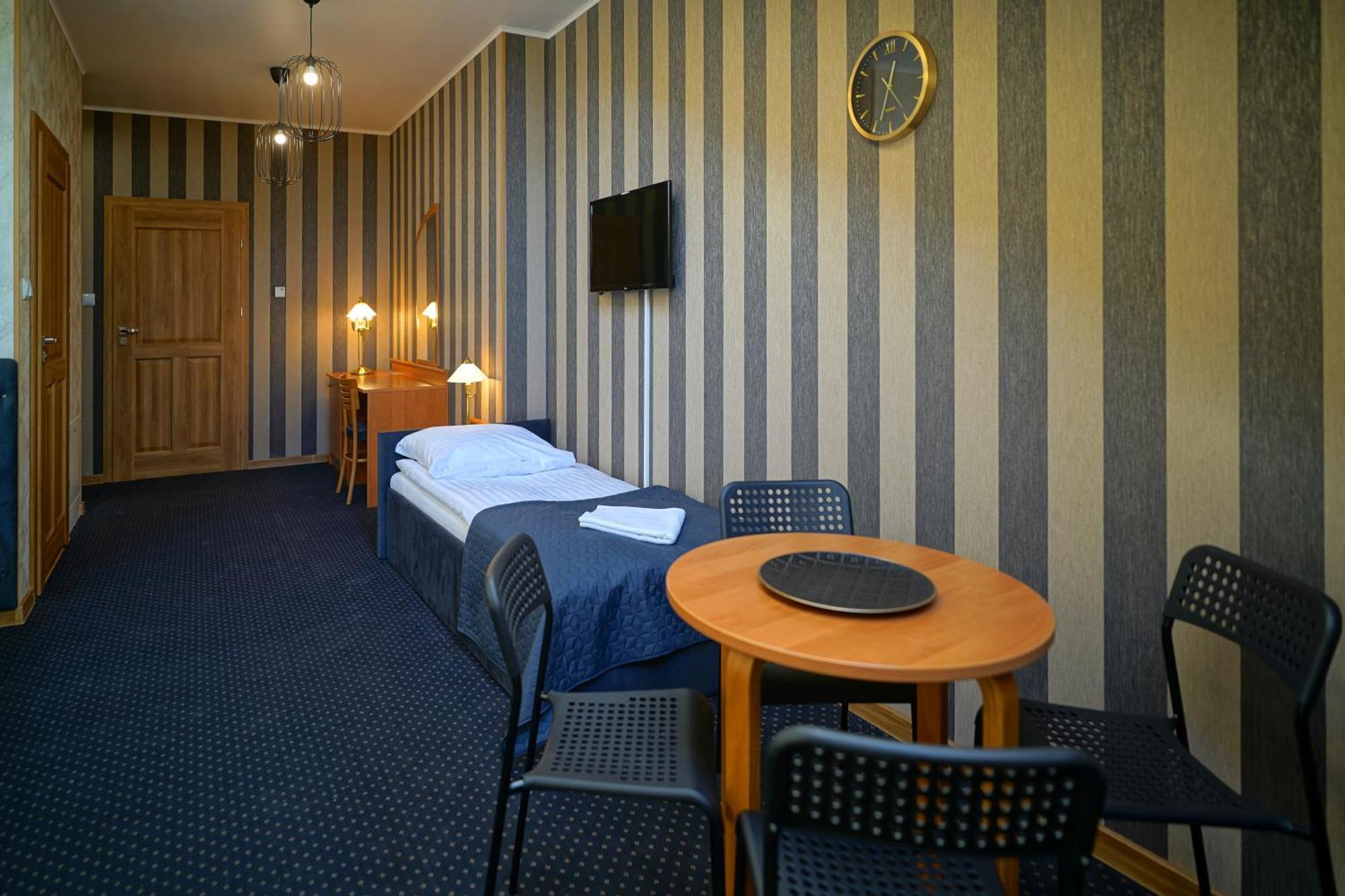 Apartments Alkantara Хжанув Экстерьер фото